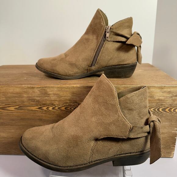 etc! Shoes - Boho Faux Suede Ankle Boots Womens 7/8 Softgirl Brown Low Block Heel Bow Casual